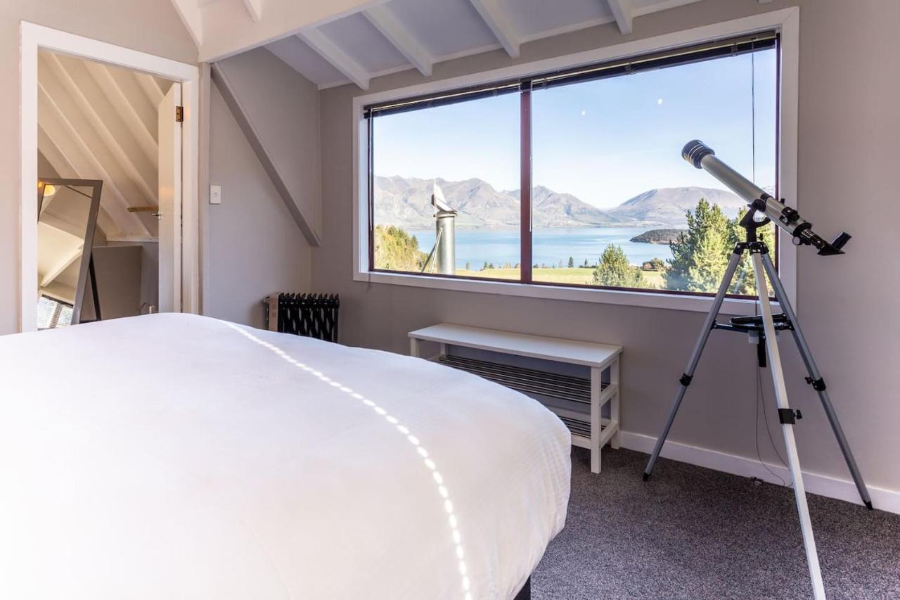 Private Cottage With Spa And Amazing Lake Views Closeburn Exteriör bild